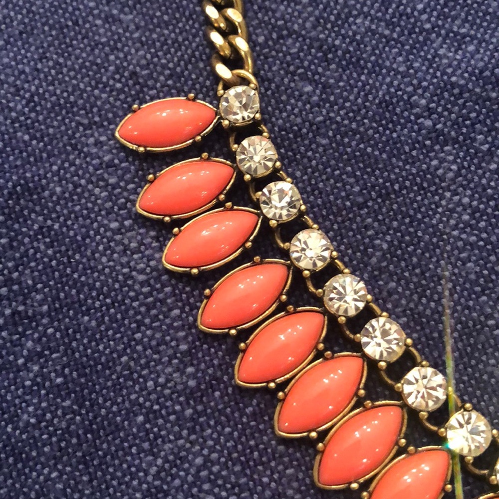 HP🎉J CREW Pink & Rhinestone Statement Necklace - Picture 2 of 4